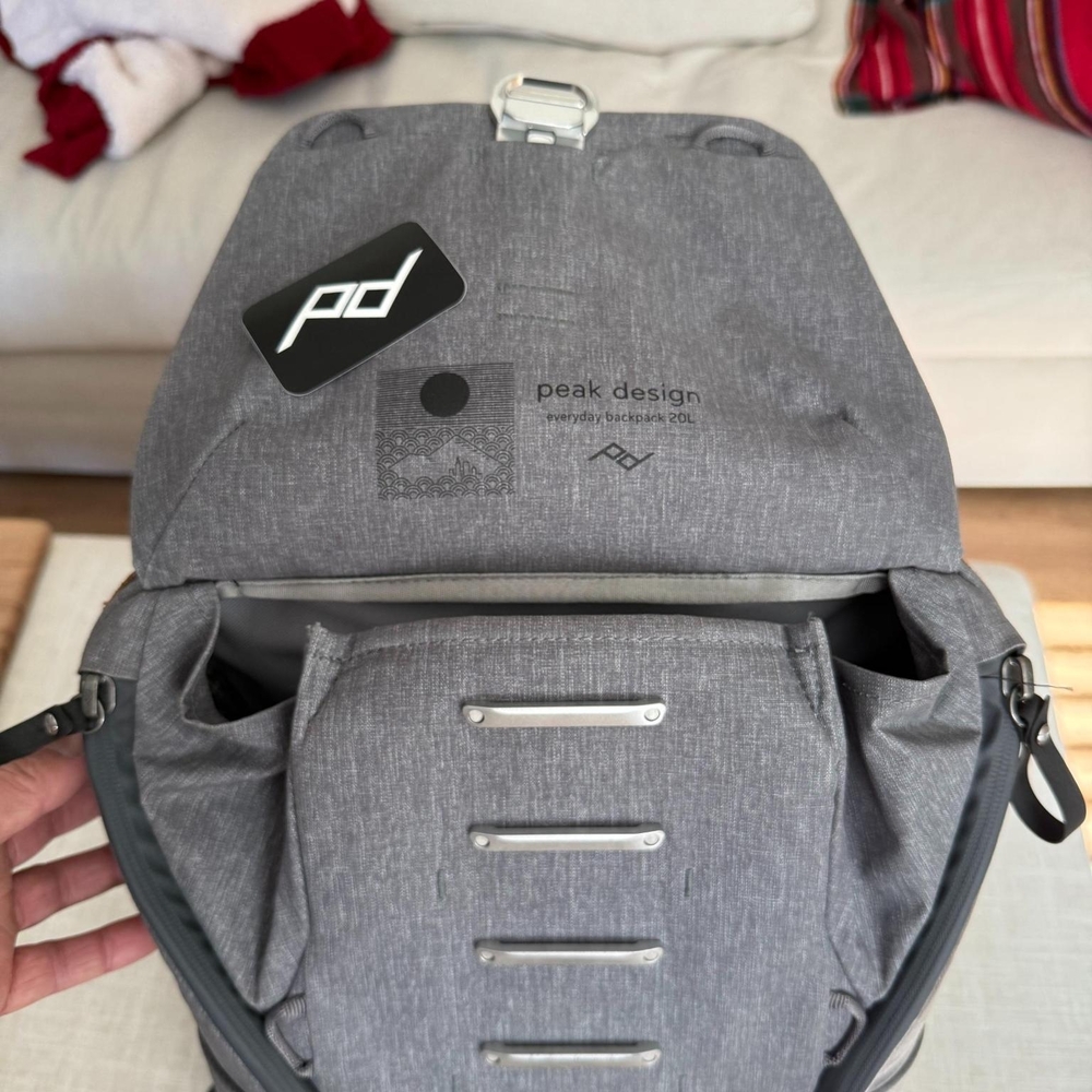 Peak Design Everyday Backpack v2 20L (Ash Color) – Complete Set